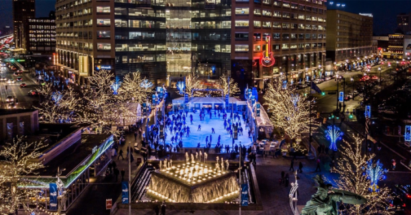 Simple Parking For Your Visit to Campus Martius This Winter